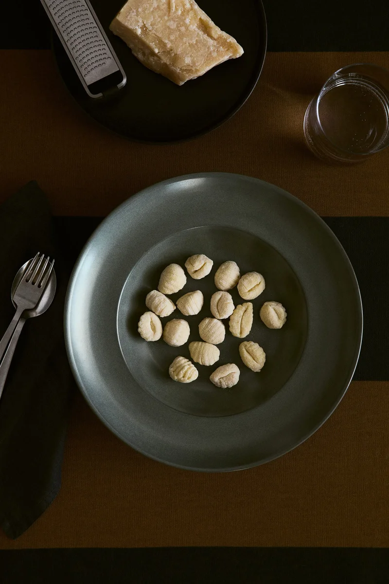 H&M 2-pack reactive-glaze deep plates