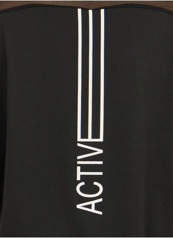 ستايلي Back Vertical Slogan Letter Drag Short Sleeves Top