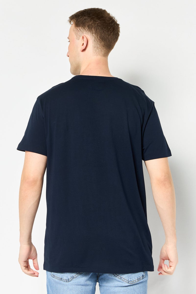 POLO RALPH LAUREN تي شيرت رجالي بأكمام قصيرة وياقة دائرية مع شعار مطرز، أزرق داكن - Image 4