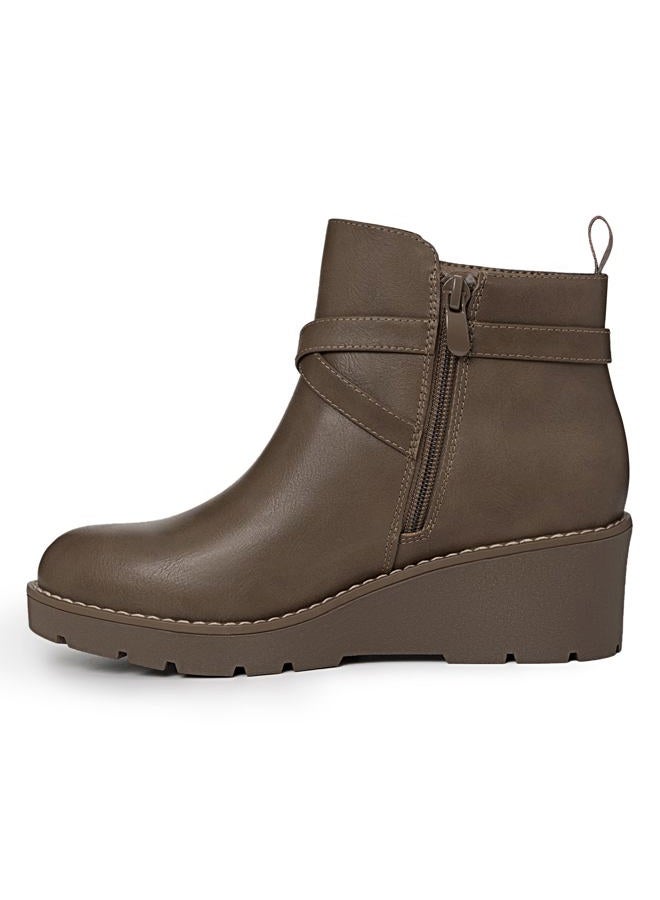 Athlefit Women's Wedge Ankle Boots Fashion Platform Lug Sole Buckle Short Booties with Side Zipper, Taupe, 8 - Image 2
