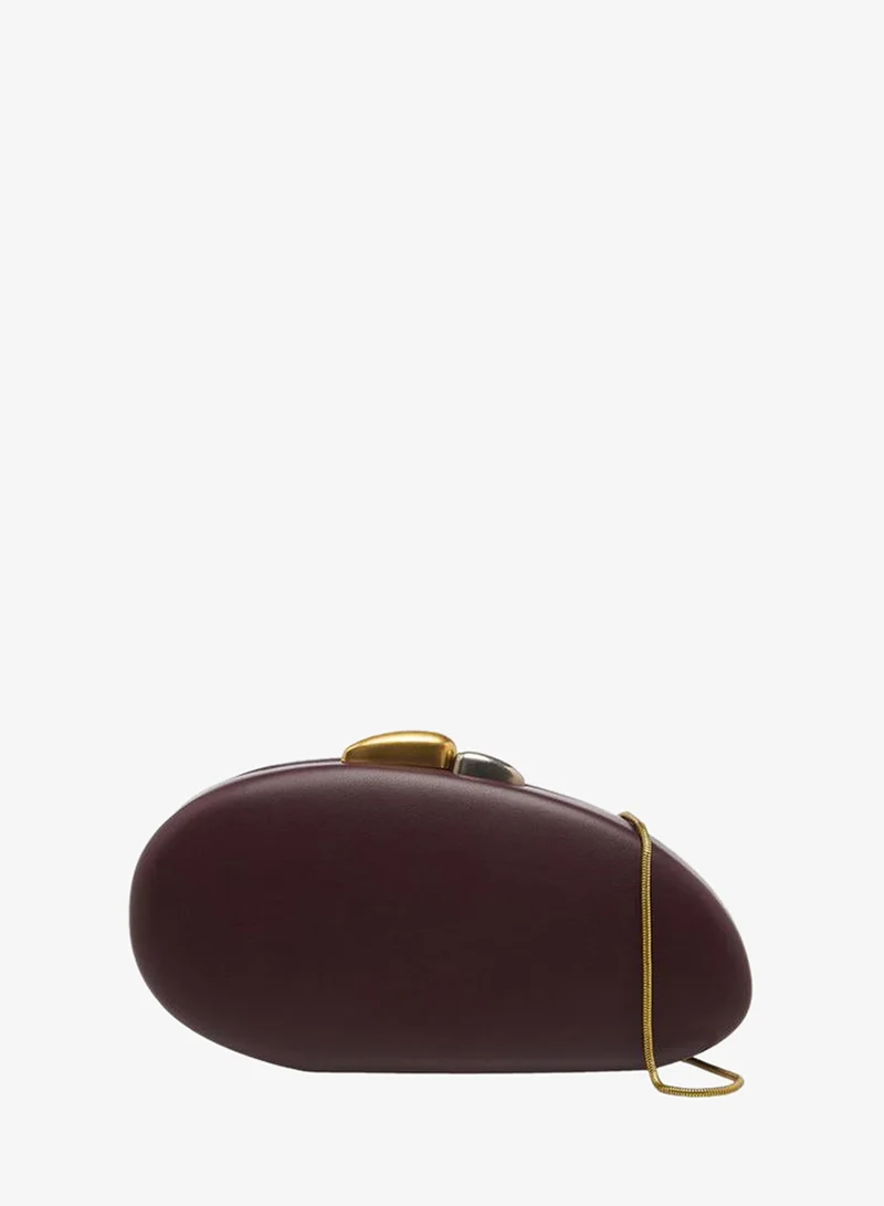 Celeste Solid Clutch With Detachable Chain Strap