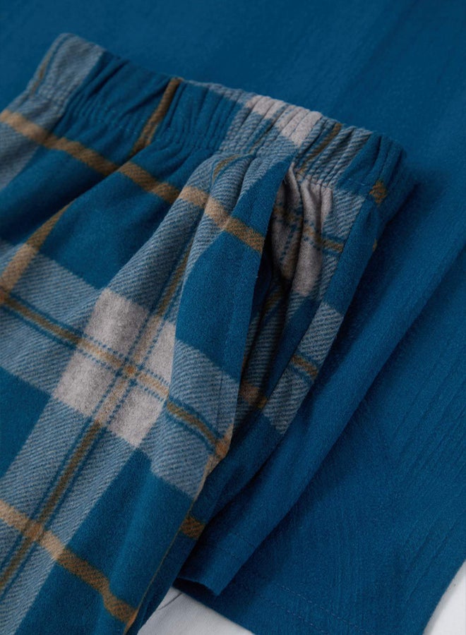 trendyol Navy Blue Regular Plaid Patterned Soft Buttoned Knitted Pajama Set - Image 2