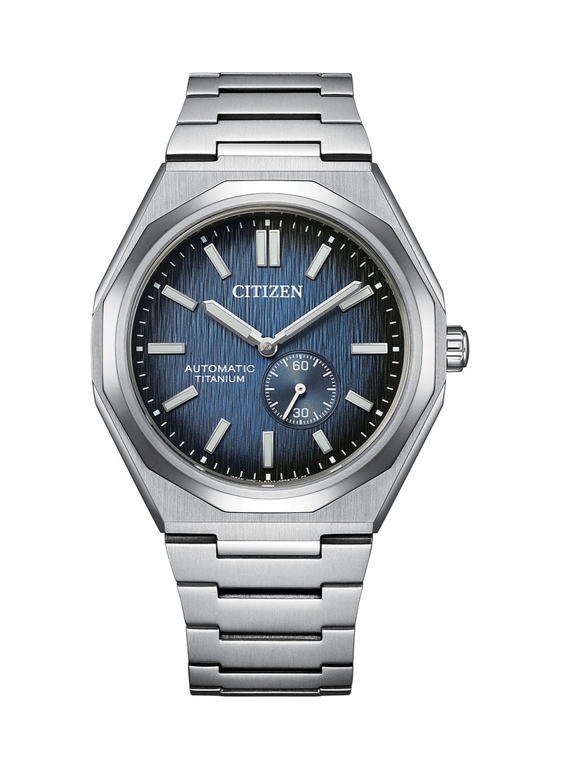 CITIZEN ساعة رجال أوتوماتيكية زينشين 60 NK5020-58M، 40.5 مم قرص أزرق، سوار سوبر-تيتانيوم، مقاومة للماء حتى 100 متر. - Image 2