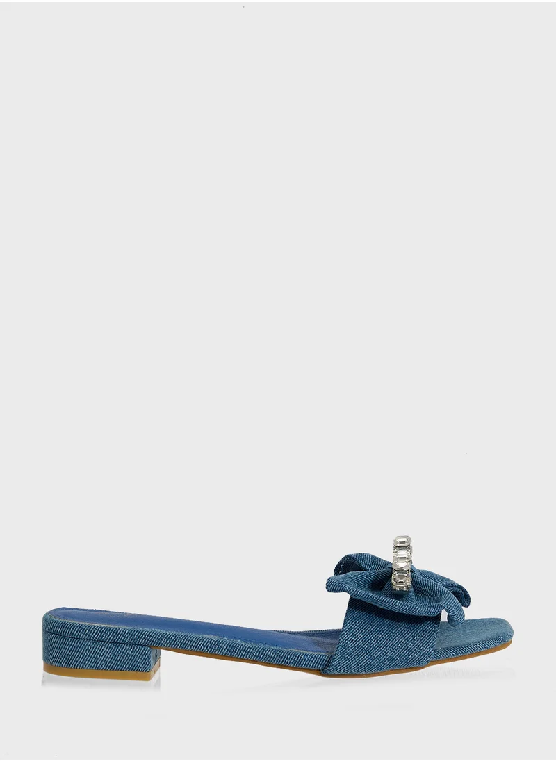 Ginger Flat Sandal With Bow