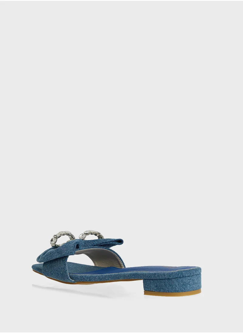 Ginger Flat Sandal With Bow