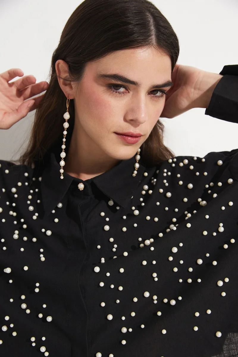 جون Women's Pearl Detail Cotton Crop Shirt