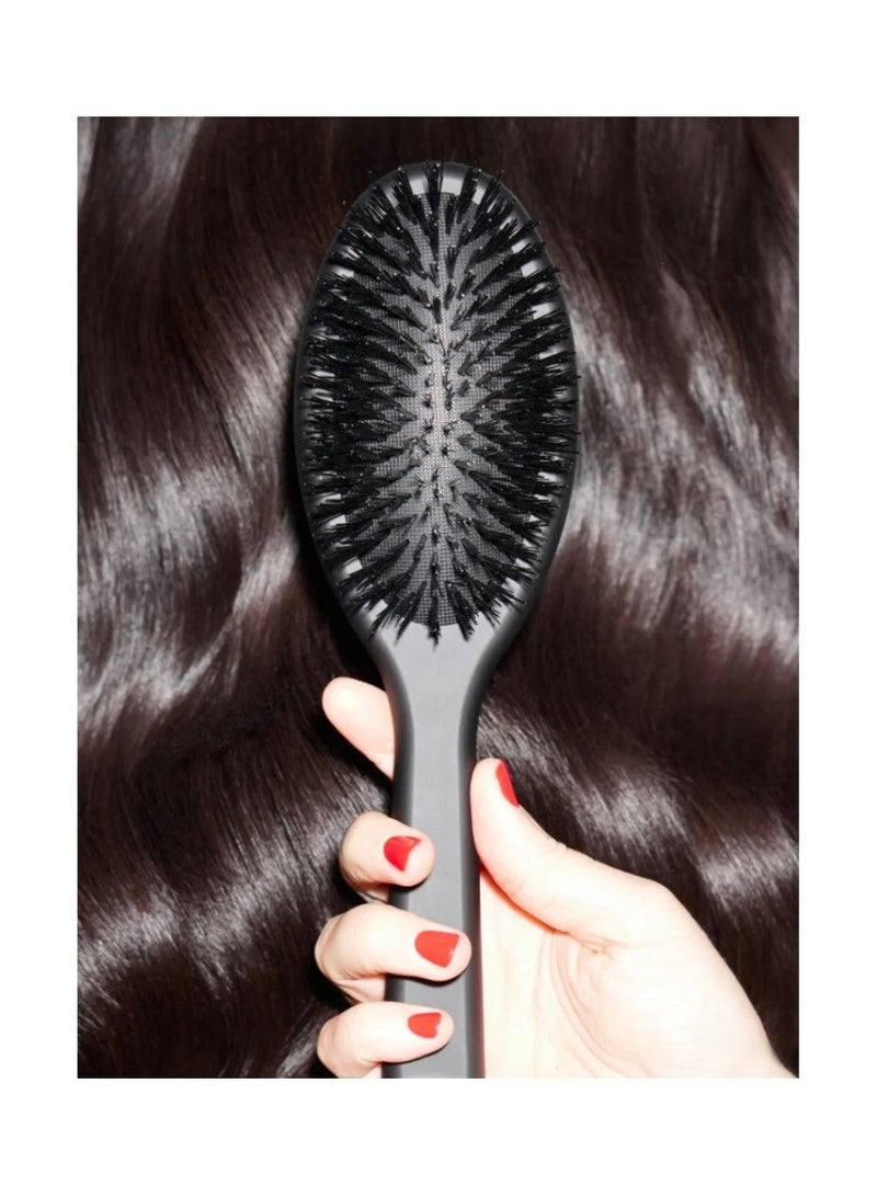 فرشاة التشطيب البيضاوية من GHD، وحدة واحدة - Image 3