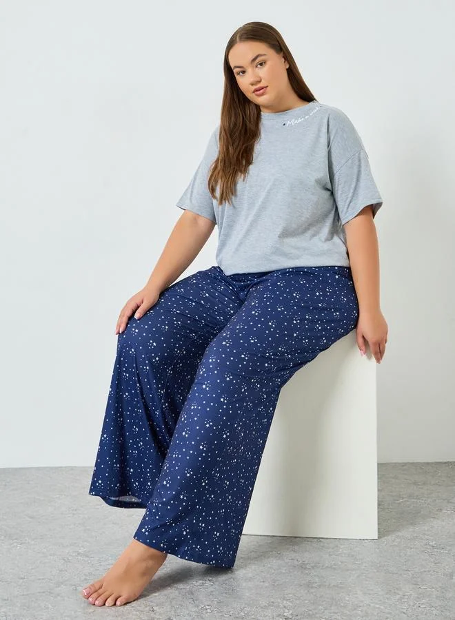 Styli Plus Size Star Print Drop Shoulder T-Shirt and Pyjama Set