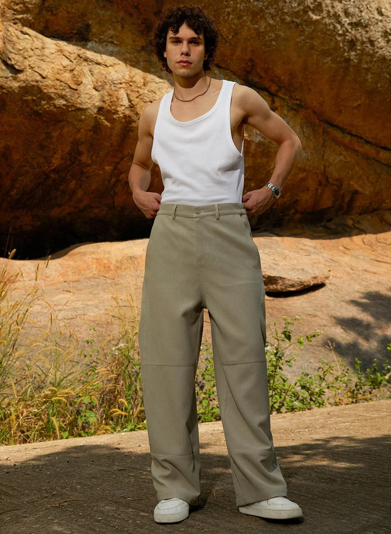 Campus Sutra  Lightweight - Panelled Baggy Cargo Trousers for Men | Best Price UAE