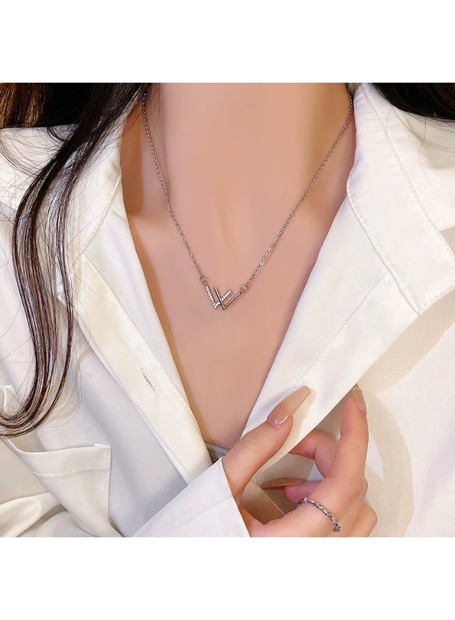 Goolsky Letter V Pendant Titanium Steel Necklace – 2025 New Minimalist Jewelry, Letter V Pendant Non-Fading, Daily Wear/Fashion Statement, Trendy Design - Image 5