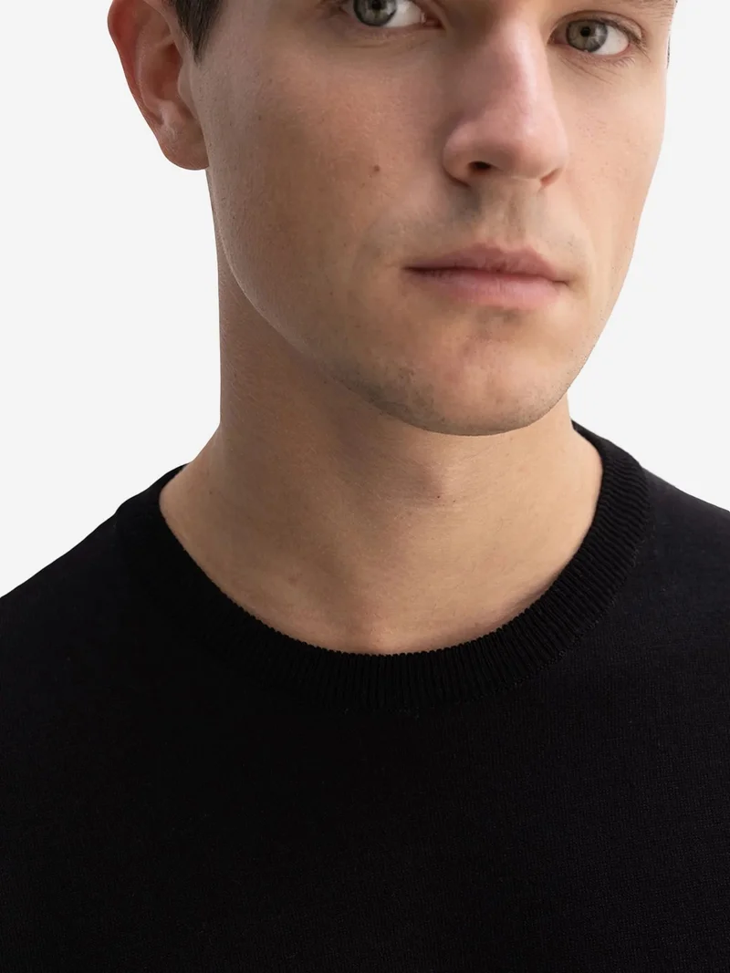 Giesto Black GIESTO Plain Crew Neck Ribbed T-Shirt for Men | Best Price UAE