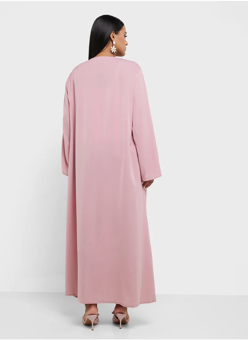 Khizana Plus Size Embroidered Jalabiya