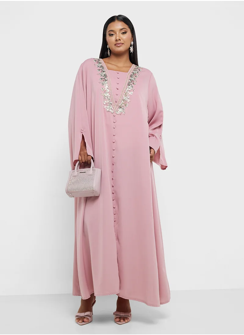 Khizana Plus Size Embroidered Jalabiya