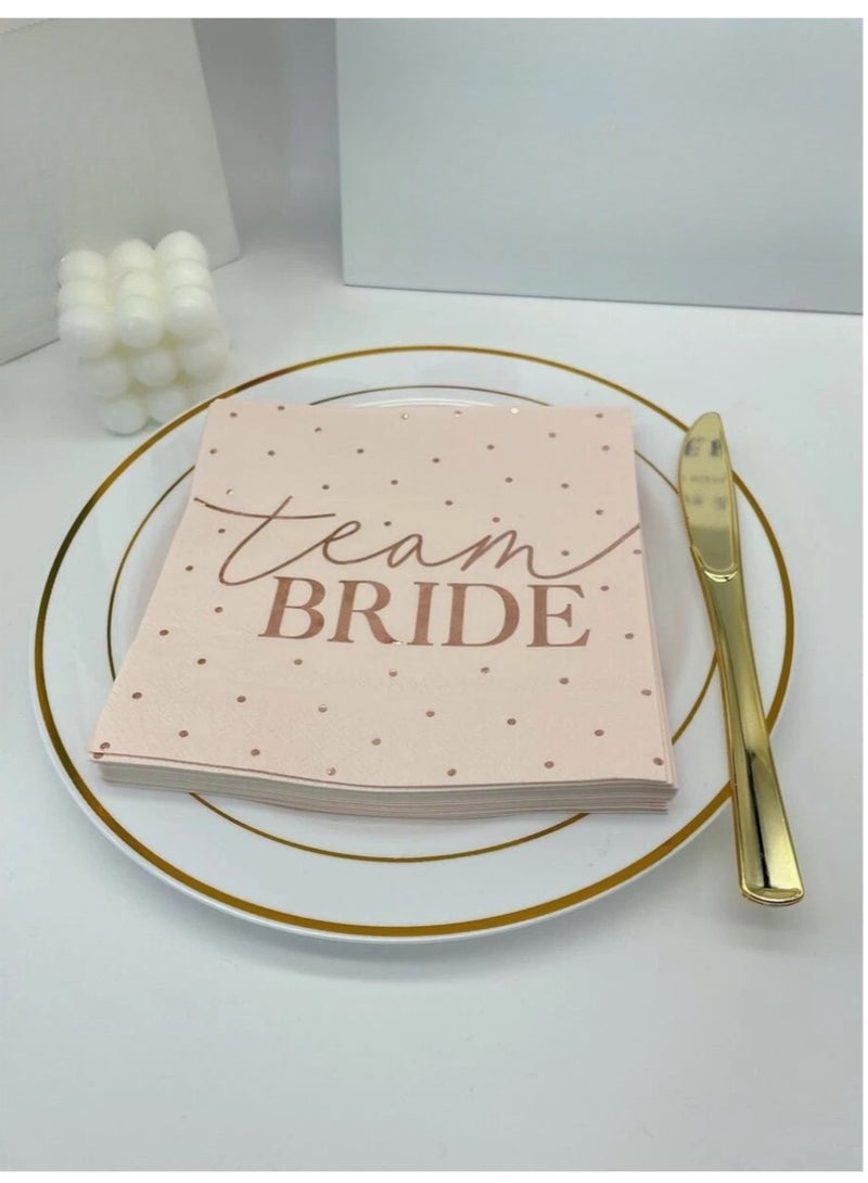 مناديل ورقية مطبوعة بعبارة فريق العروس  عدد 16 قطعة مناسبة لاعياد الزفاف. - Image 2