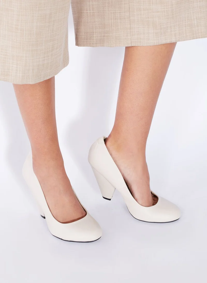 Qupid Block Heel Pumps