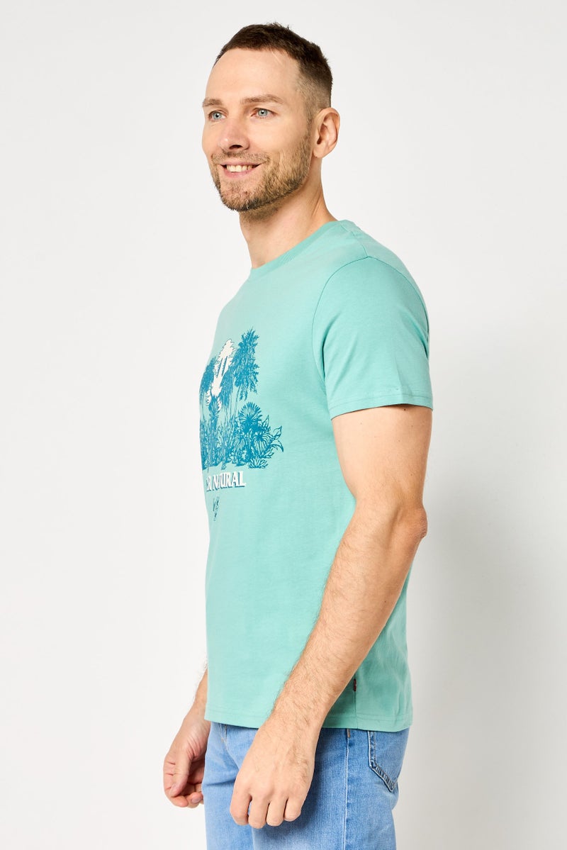 Levi's تي شيرت رجالي بأكمام قصيرة وياقة دائرية، لون ساج داكن - Image 3