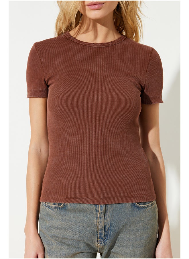 trendyol - Brown Faded/Faded Effect Basic Ribbed Cotton Stretch Knitted T-Shirt TWOSS24TS00000 - Image 1