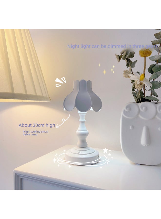 Vintage Table Lamp Ins Lotus Leaf Nightlight Cute Girl Romantic Bedroom Creative Lighting Nordic Style Mini Luminous-Color:LD04 Yellow  - Image 4