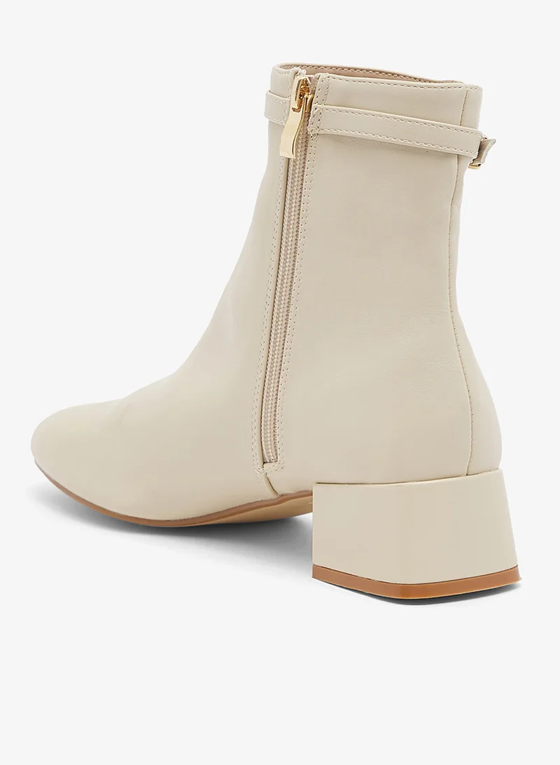 ريد جزمات كاحل بكعب كاجوال