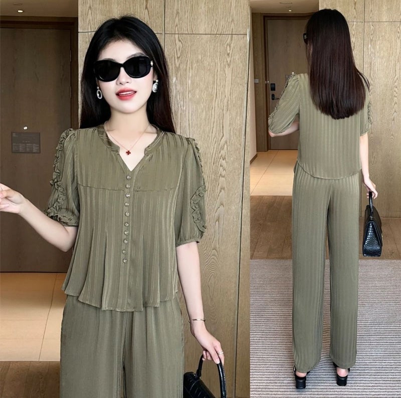 Middle-Aged Mom''s Short-Sleeve Summer Tummy-Covering Outfit, Fashionable Casual Wide-Leg Pants Set, Stylish and Age-Reducing Two-Piece Set - Image 2