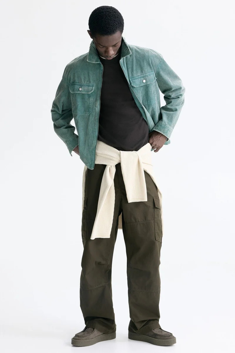 اتش اند ام جاكيت خفيف من القماش الكوردوري