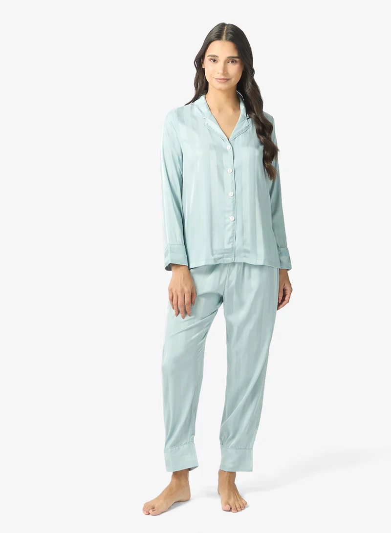 ايلا طقم بيجامة بلوزة وبنطلون