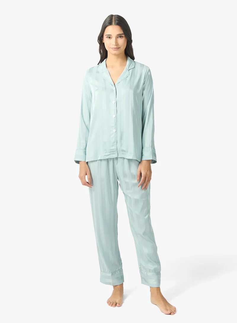 ايلا طقم بيجامة بلوزة وبنطلون