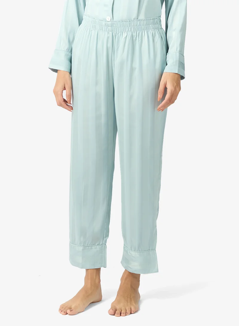 ايلا طقم بيجامة بلوزة وبنطلون