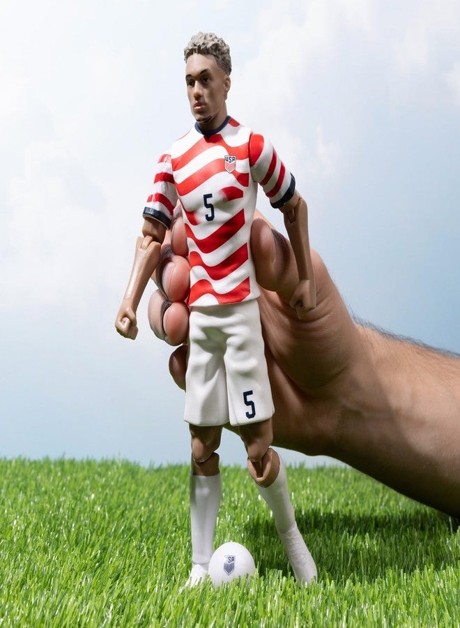 Sockers مجسم أنطوني روبنسون، لاعب كرة القدم الأمريكي، من إنتاج شركة بانبو تويز، إصدار عام 2026، بقميص المنتخب الأمريكي الأساسي، بطول 8 بوصات، وهو مجسم قابل للتجميع. - Image 2