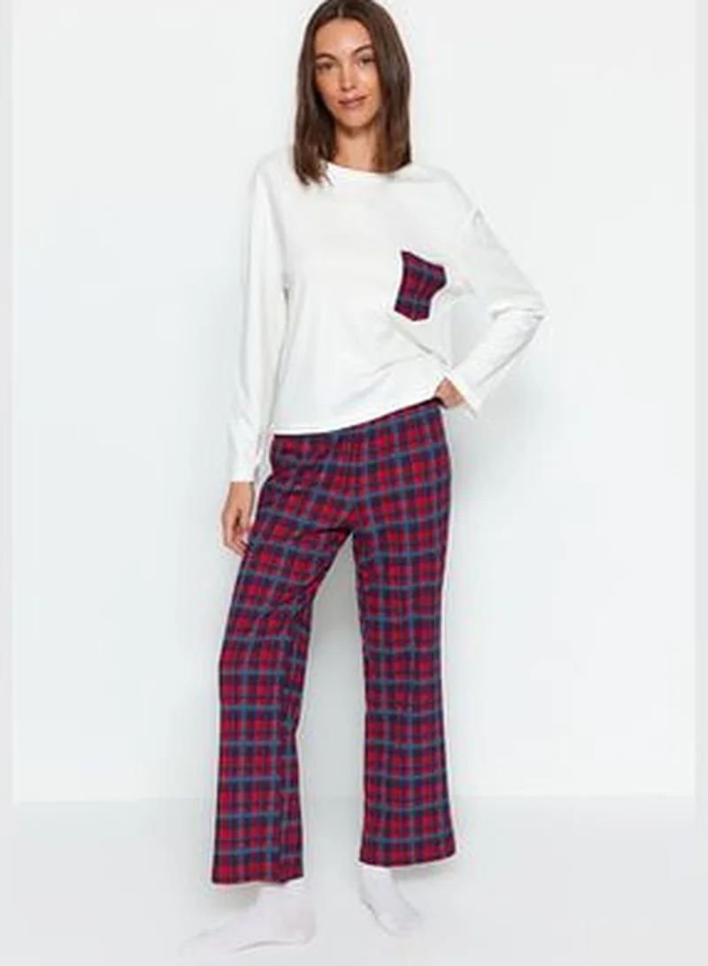 trendyol White Premium Plaid T-shirt-Pants and Knitted Pajamas Set THMAW24PT00228