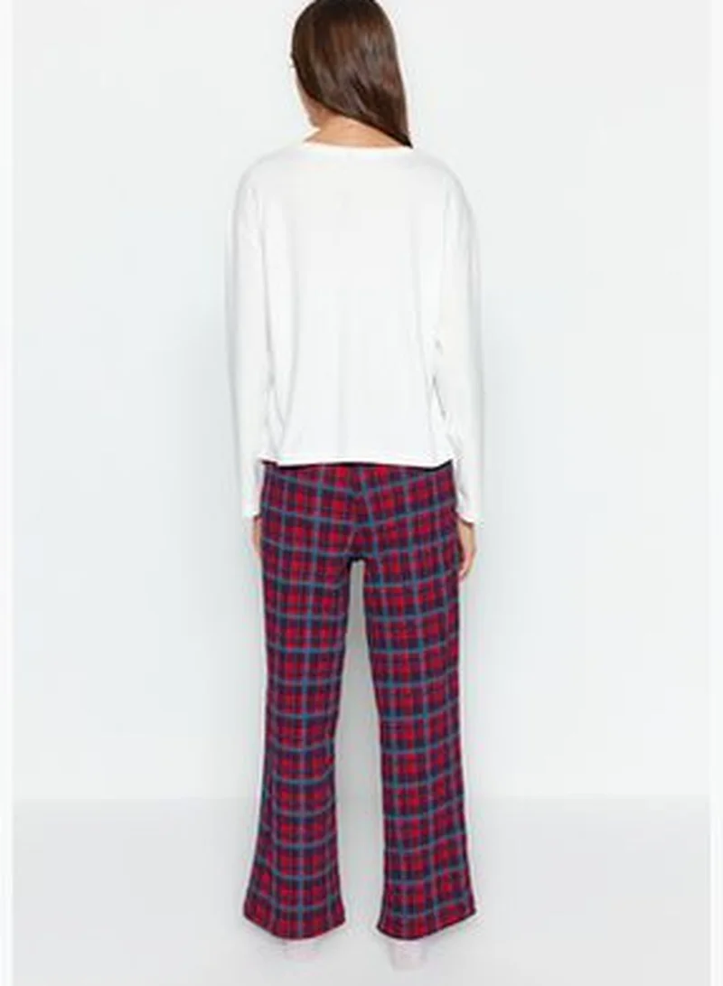 trendyol White Premium Plaid T-shirt-Pants and Knitted Pajamas Set THMAW24PT00228