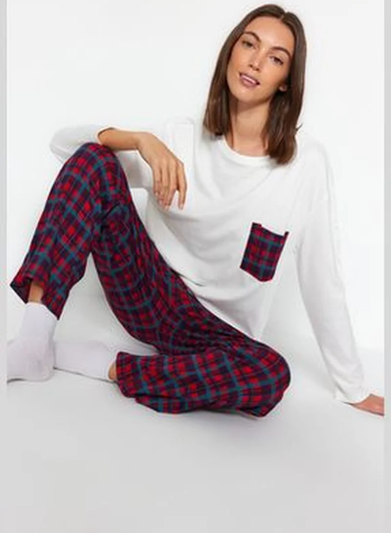 trendyol White Premium Plaid T-shirt-Pants and Knitted Pajamas Set THMAW24PT00228