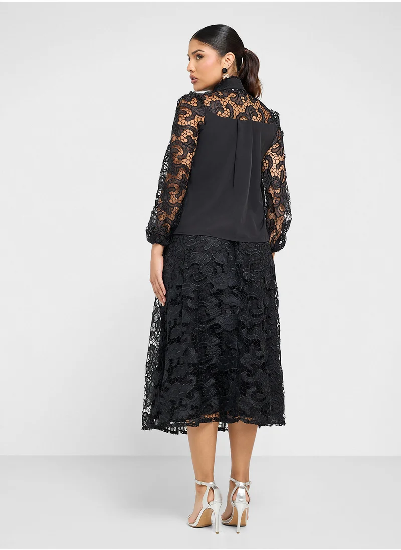 ايلا Lace Top & Skirt Set