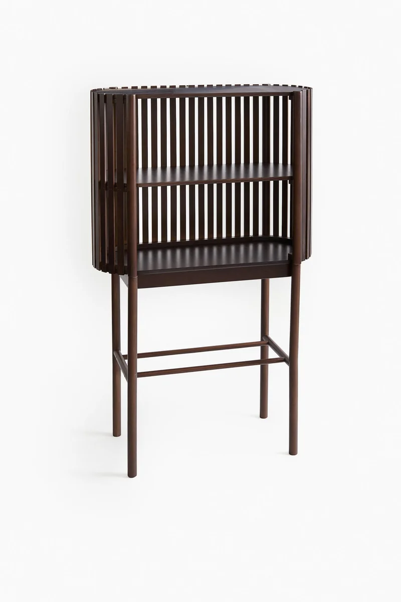 اتش اند ام خزانة خشبية