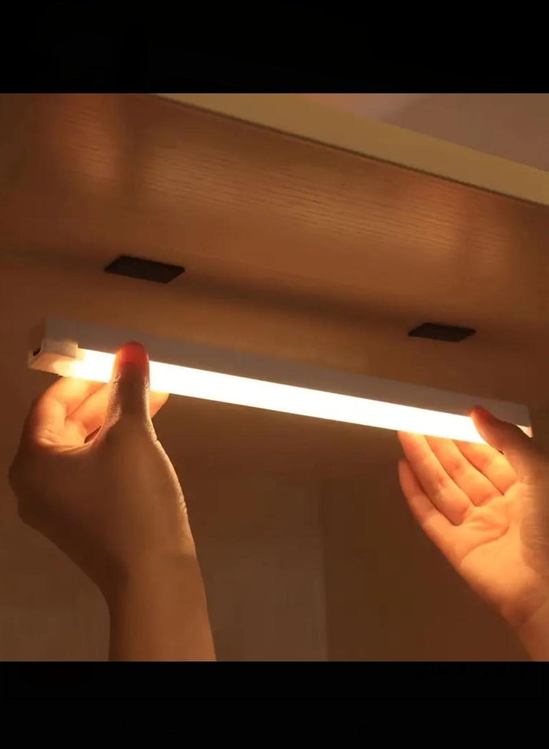 أميناك مستشعر حركة تحت الخزانة، ضوء ليلي لاسلكي LED أبيض دافئ، 20 سم - Image 2