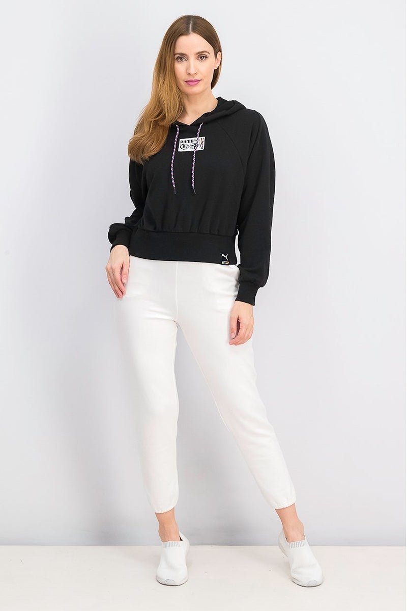 PUMA سويت شيرت هودي عادي مقاس نسائي مطبوع، أسود - Image 4