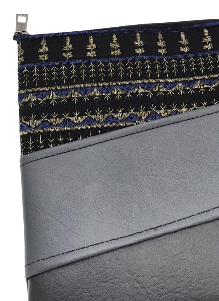 Generic - Pouch Trend - Image 1