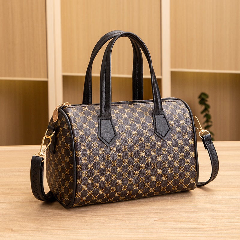 2023 Clover Printed Large Tote Pillow Bag Black 