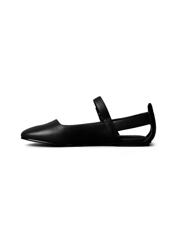 كالفن كلاين Casual Round Ballerina