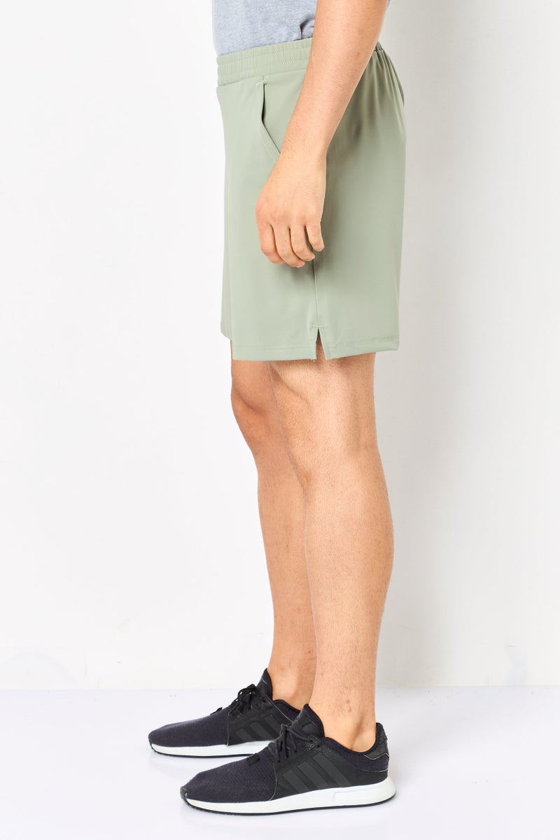 Reebok شورتات رياضية للرجال مناسبة في الهواء الطلق، أخضر حكيم - Image 3