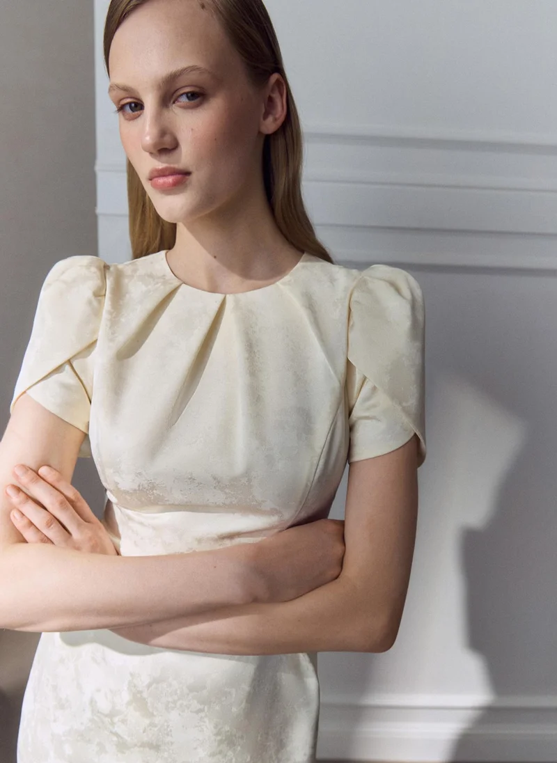 Lichi  Midi dress with voluminous short sleeves and a straight skirt for Women | Best Price UAE