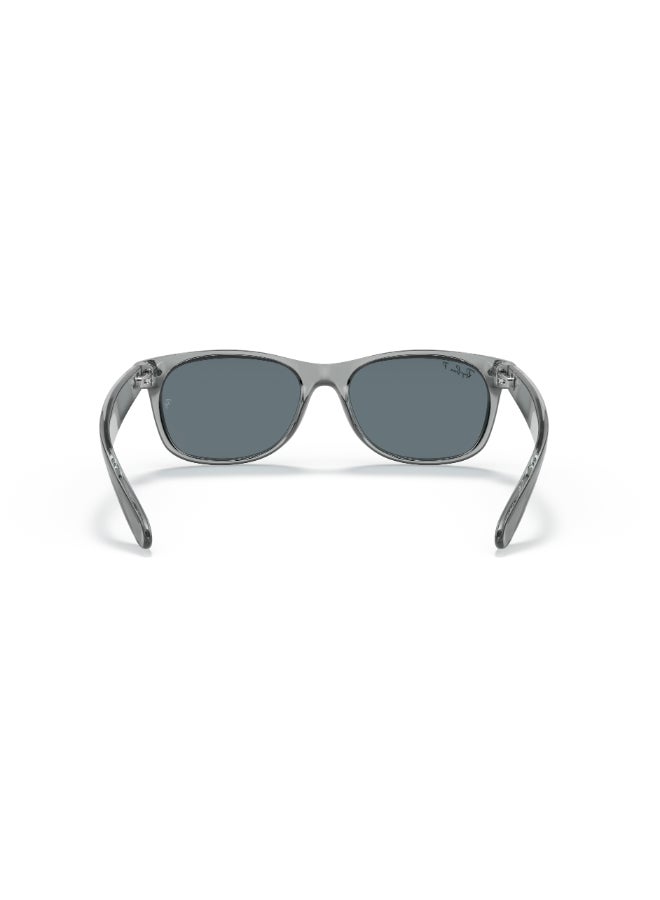 Ray-Ban Unisex Ray-Ban New Wayfarer Classic RB2132 64503R Unisex's Full Rim Square Polarized Sunglasses - Lens Size: 58 mm - Image 4