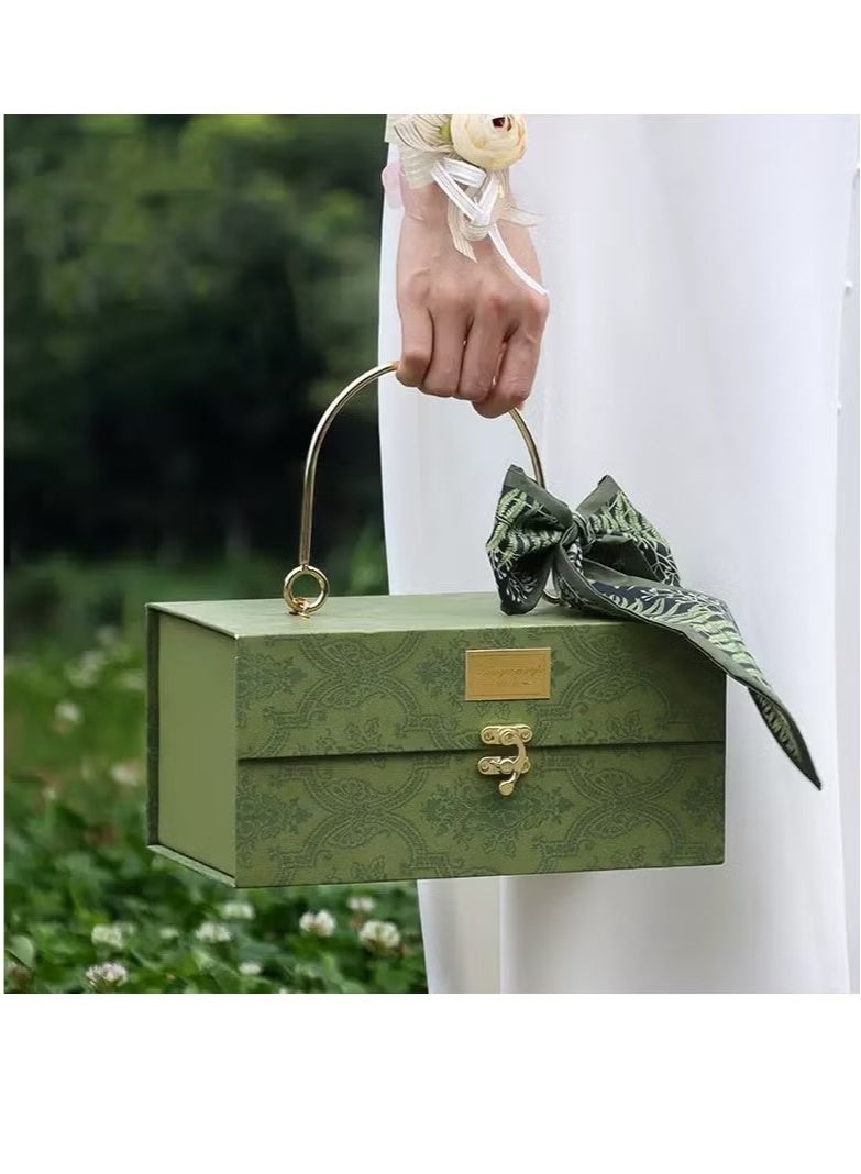 صندوق هدايا فاخر بقفل - ٢٥ × ١٣ × ١٤ سم | مثالي لهدايا الأعياد، وحفلات الزفاف، وأعياد الميلاد، وعيد الأم، وعيد الأب - Image 4