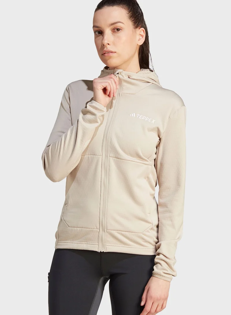 adidas جاكيت اساسي