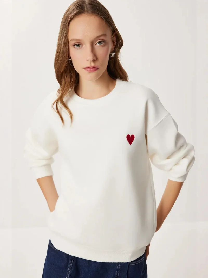 إسطنبول الساحرة ISTANBUL Embroidered Crew Neck Sweatshirt