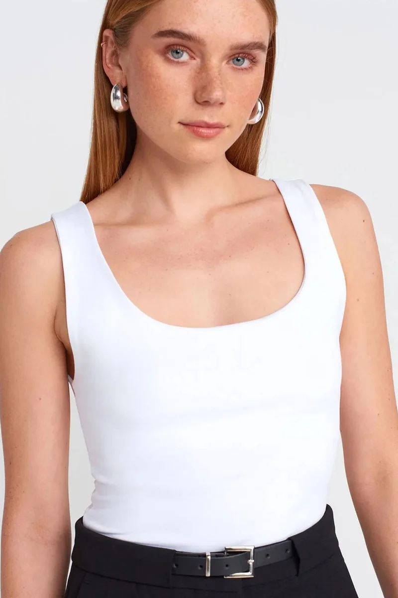 Dilvin White DILVIN Sleeveless Square-Neck Slim-Fit Jersey Blouse for Women | Best Price UAE