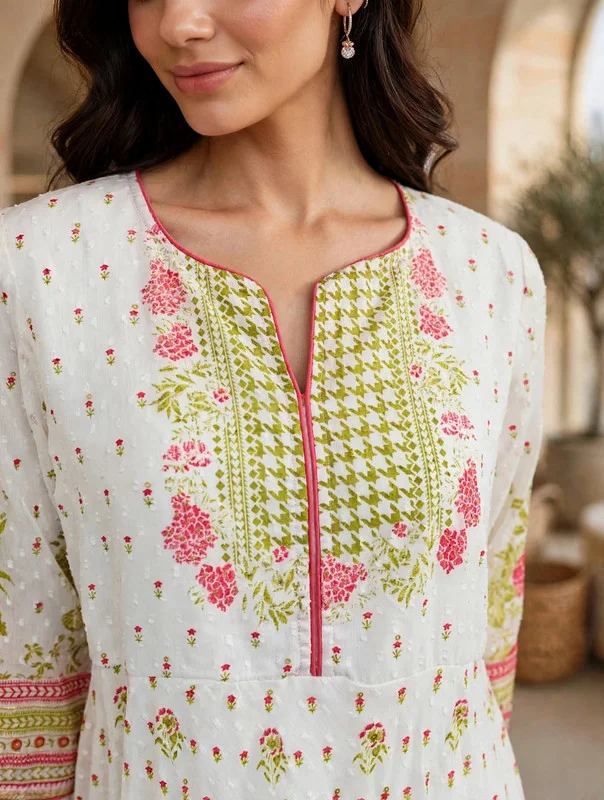 Ikkxa IKKXA Embellished Floral Print Belted Jalabiya IK14014 Pink