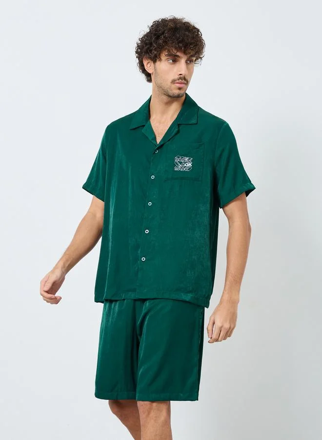 Styli Men Green Pocket Embroidery Detail Shirt and Shorts Set