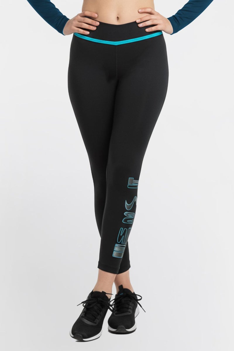 Nike Women Tight Fit 7/8 Training Leggings, Black - Image 1