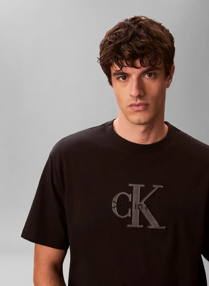 Calvin Klein Jeans  Relaxed Logo Appliqué T-shirt for Men | Best Price UAE